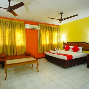 dwaraka-hotel.kerala-hotels.net/