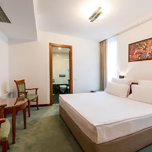 Hotell Duke Romana Center
