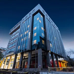 https://radisson-istanbul-harbiye.istanbul-turkeyhotels.com